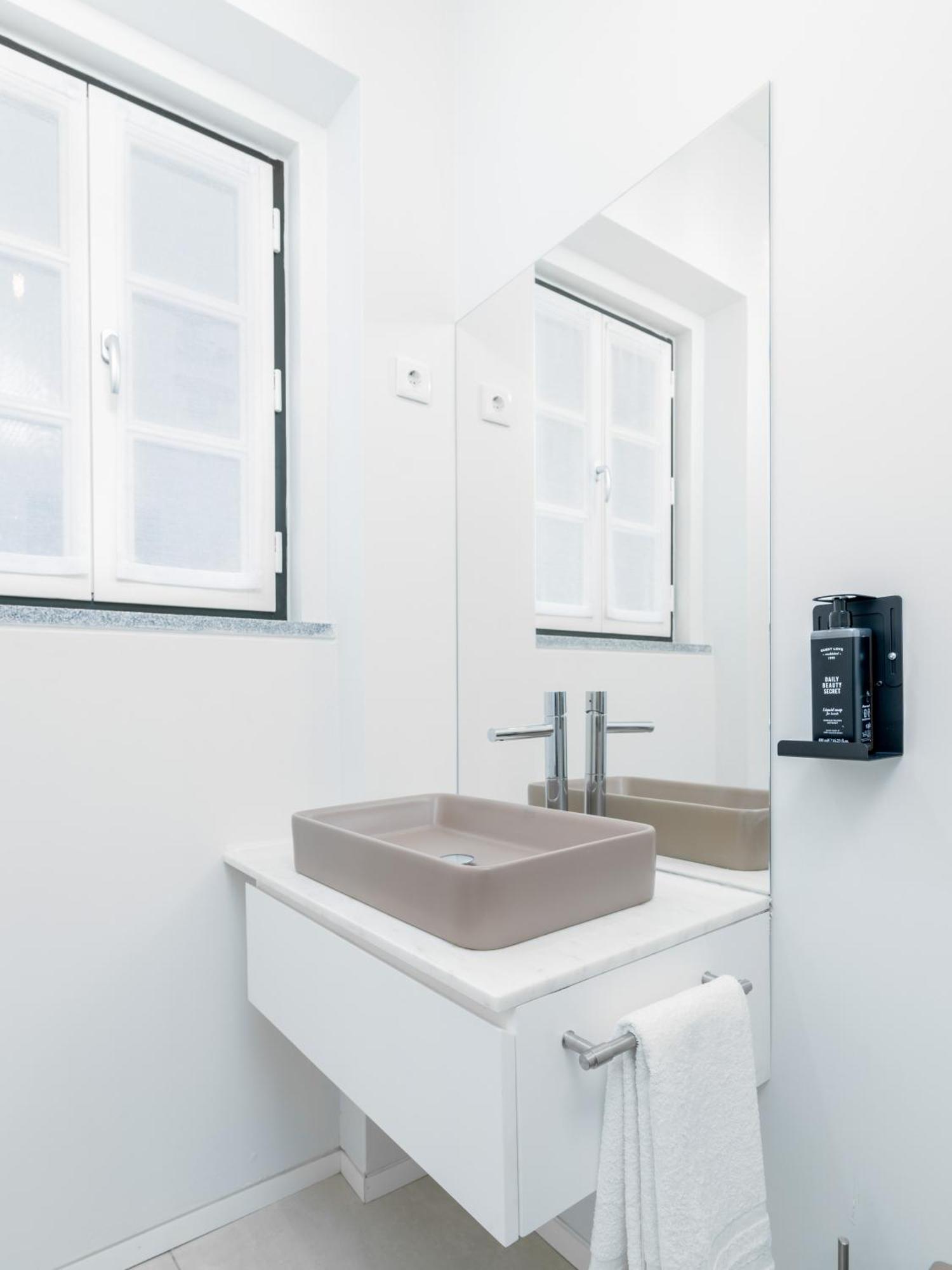 Limehome Evora Rua De Machede 61 Oda fotoğraf