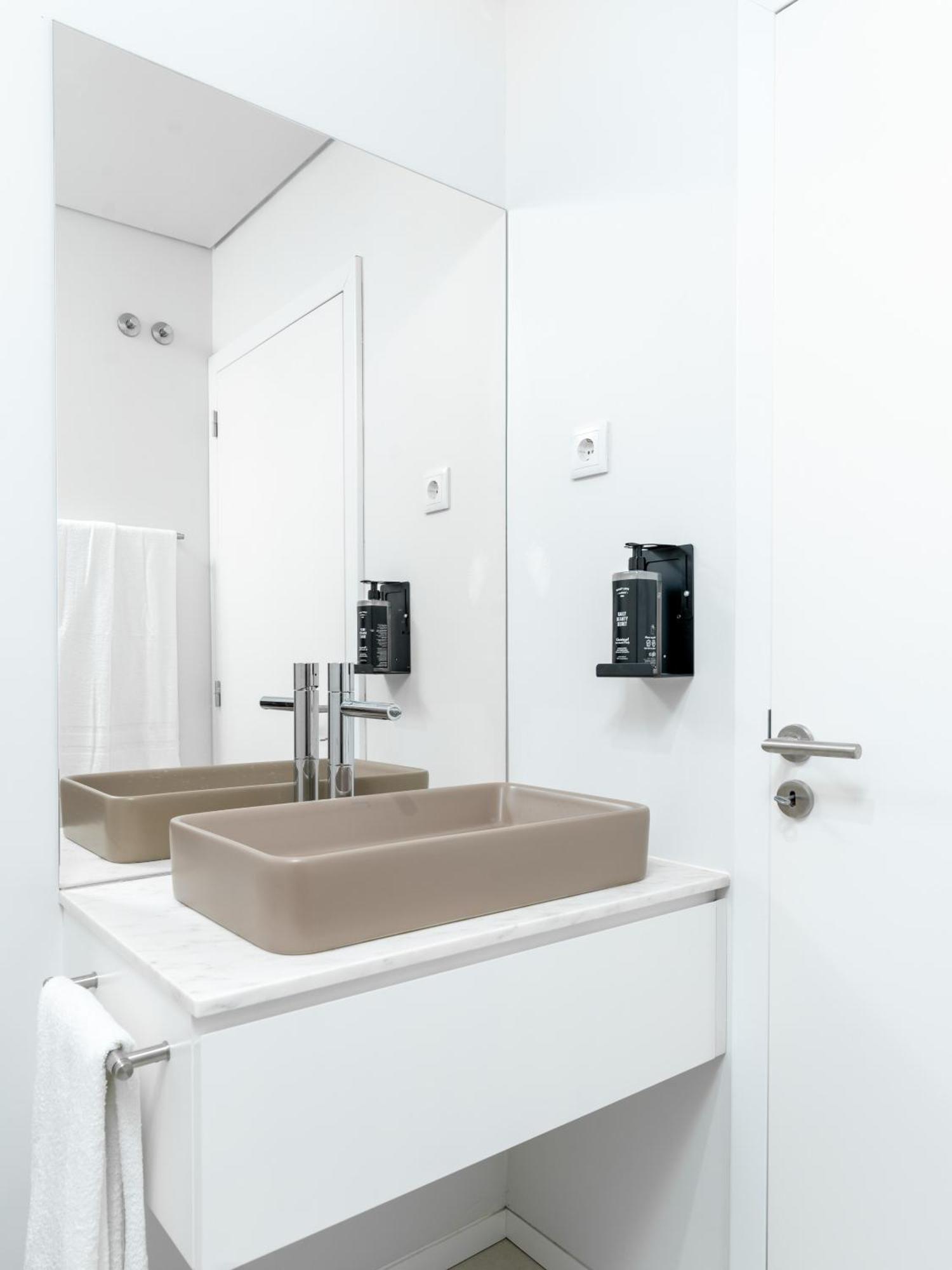 Limehome Evora Rua De Machede 61 Oda fotoğraf